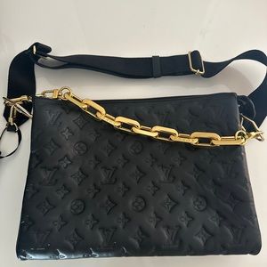 Louis Vuitton Coussin Bag Monogram LAMBSKIN MM